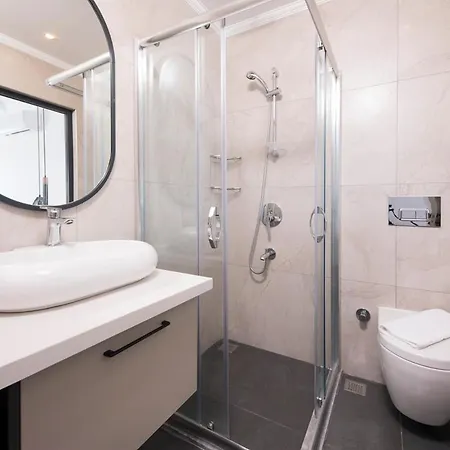 Sleeps 8 With Pool Air Con And Wifi Vila