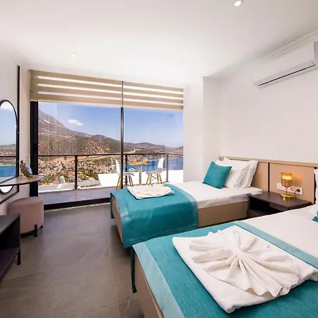 Sleeps 8 With Pool Air Con And Wifi